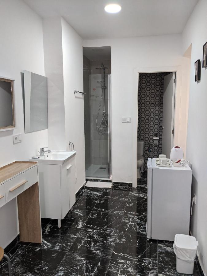 Pension Susita Alicante Bagian luar foto